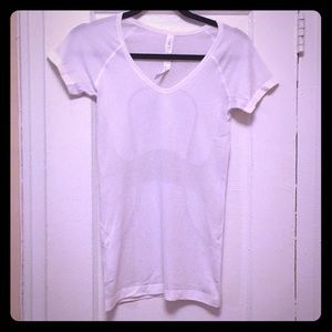 Lululemon White short sleeve top